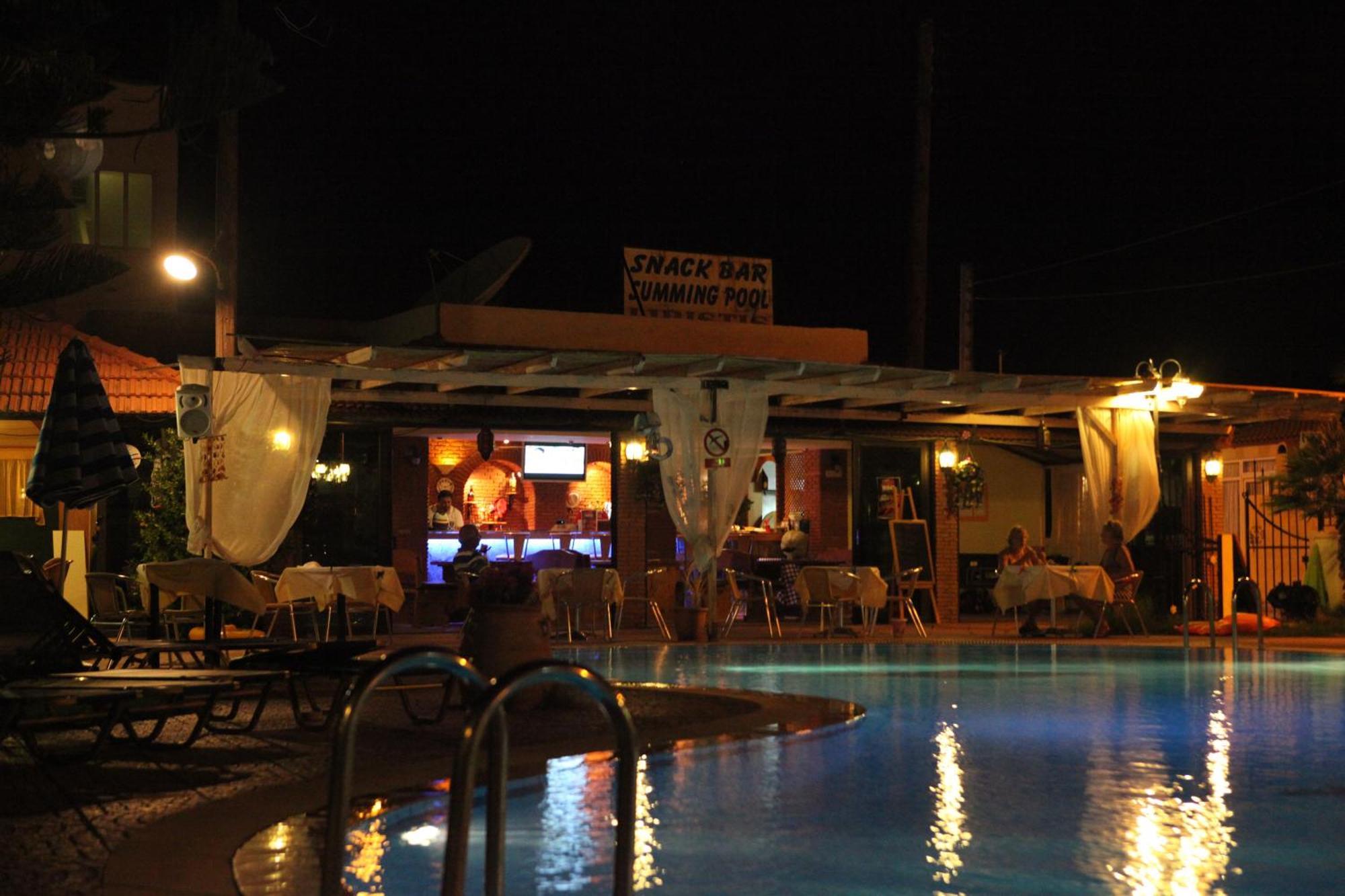 Lyristis Dinos Studios & Apartments Faliraki Exterior photo