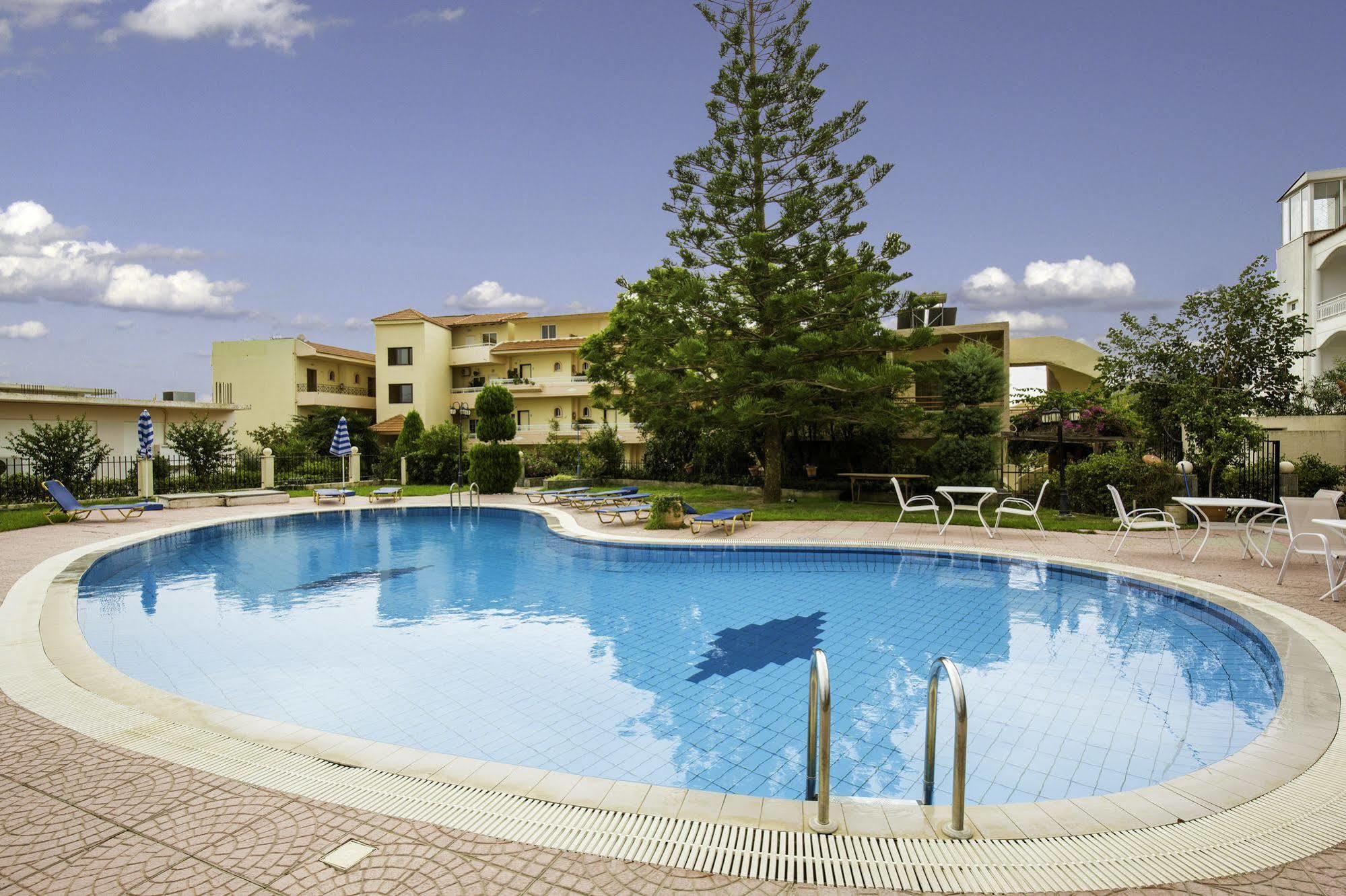 Lyristis Dinos Studios & Apartments Faliraki Exterior photo