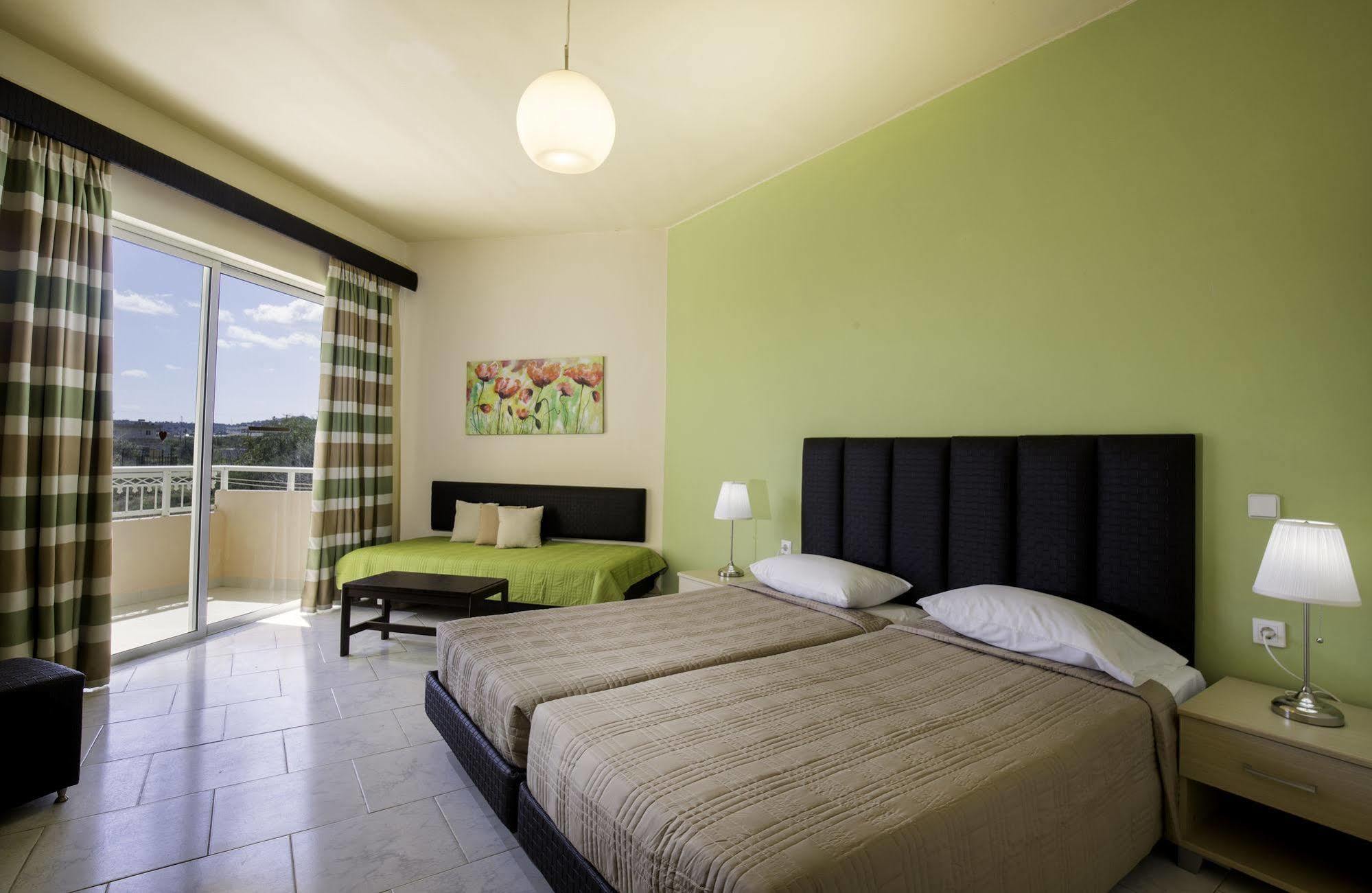 Lyristis Dinos Studios & Apartments Faliraki Exterior photo